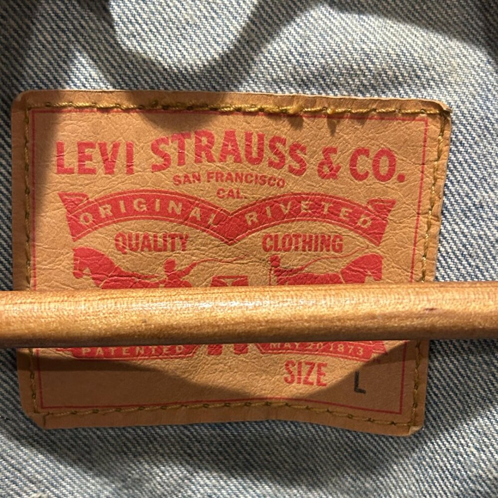 Levi's trucker one of a kind custom patched - Picture 9 of 11